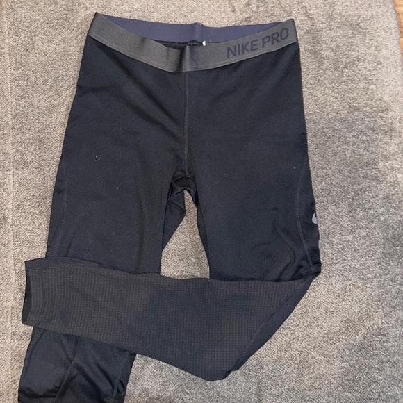 Nike Leggings - Picture 1 of 3